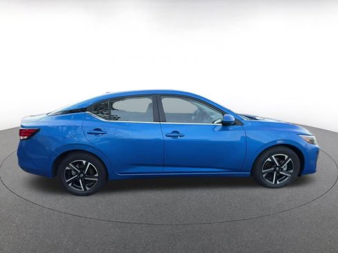 Used 2025 Nissan Sentra SV image 16