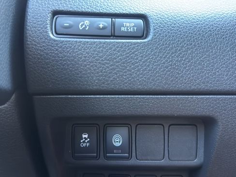Used 2021 Nissan Rogue Sport S AWD/4WD image 27