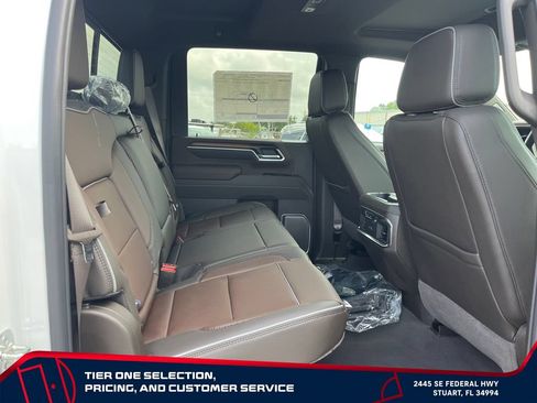 New 2026 GMC Sierra 3500 Denali w/ Denali Reserve Package AWD/4WD image 17