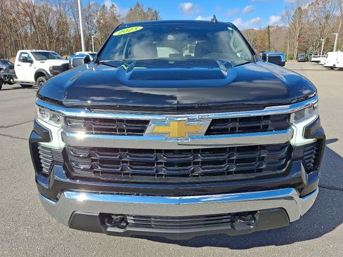 Used 2023 Chevrolet Silverado 1500 LT image 2