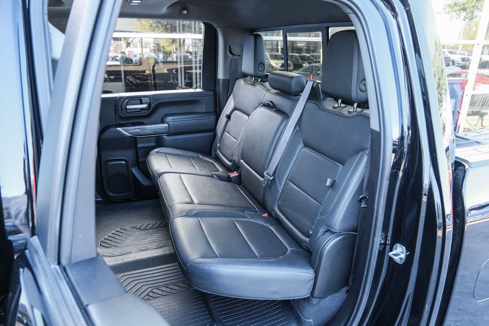 Used 2022 Chevrolet Silverado 2500 LTZ w/ LTZ Plus Package AWD/4WD image 31