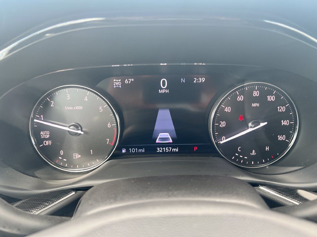 Used 2023 Buick Envision Essence AWD/4WD image 19