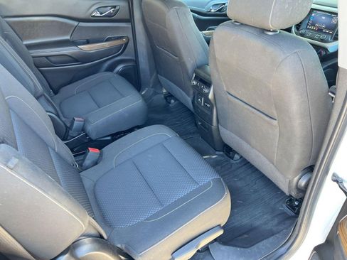 Certified 2023 GMC Acadia SLE w/ Driver Convenience Package image 30