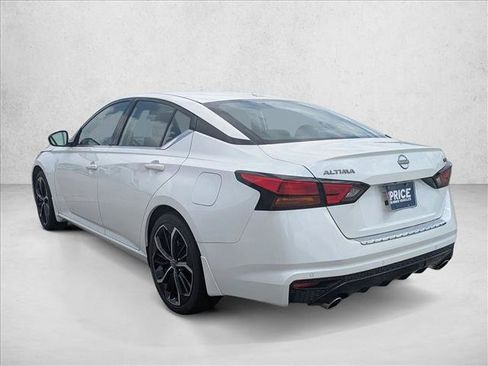 Used 2023 Nissan Altima 2.5 SR FWD image 7