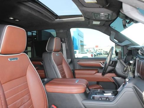 Used 2024 GMC Sierra 2500 Denali Ultimate w/ Max Trailering Package AWD/4WD image 18