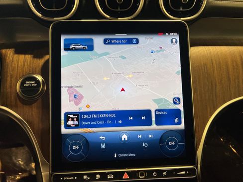 Used 2025 Mercedes-Benz GLC 350e 4MATIC image 19