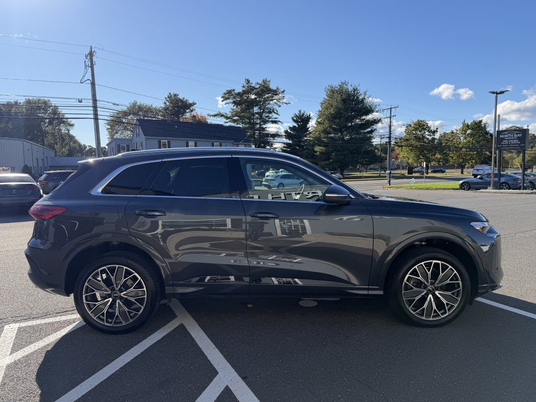 Used 2025 Audi Q5 Premium Plus AWD/4WD image 6
