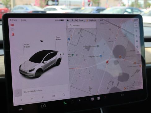 Used 2020 Tesla Model Y Long Range AWD/4WD image 14