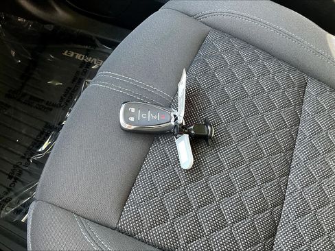 Used 2022 Chevrolet Blazer LT FWD image 11