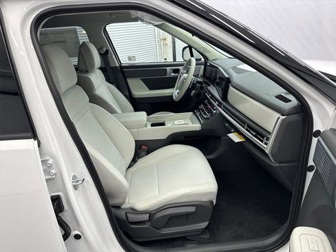 New 2026 Hyundai Santa Fe SE image 13