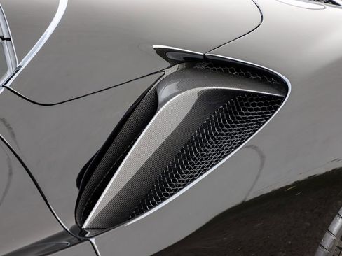 Certified 2022 Ferrari SF90 Spider image 38