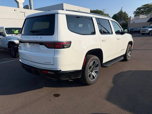 Certified 2024 Jeep Wagoneer Series II AWD/4WD image 5
