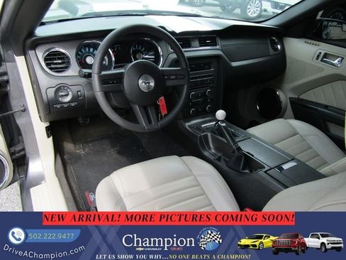 Used 2011 Ford Mustang GT RWD image 14