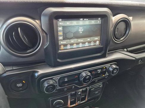Used 2021 Jeep Gladiator Sport AWD/4WD image 13