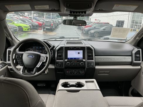 Used 2021 Ford F250 XLT w/ FX4 Off-Road Package AWD/4WD image 15