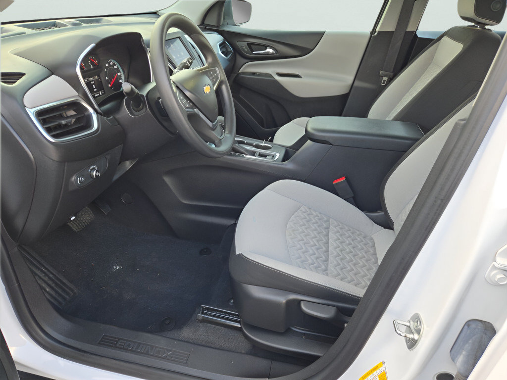 Certified 2024 Chevrolet Equinox LS FWD image 26