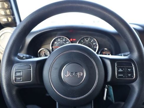 Used 2016 Jeep Wrangler Unlimited Sport image 13