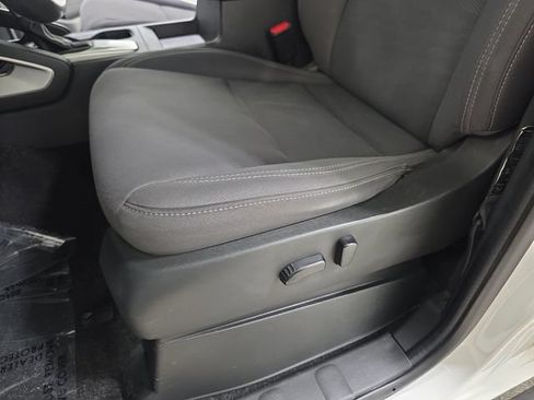 Used 2022 Nissan Frontier SV RWD image 29