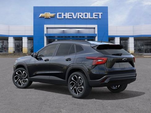 New 2026 Chevrolet Trax RS w/ Sunroof Package FWD image 3