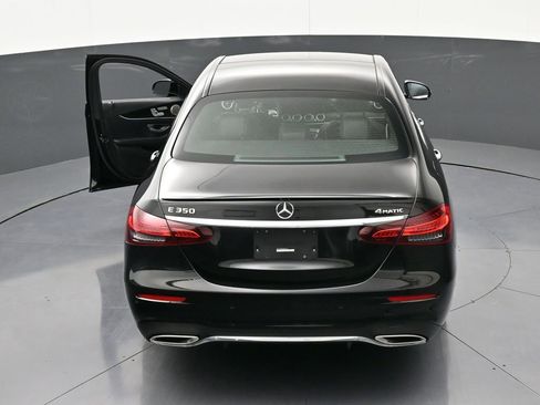 Used 2022 Mercedes-Benz E 350 4MATIC Sedan image 19