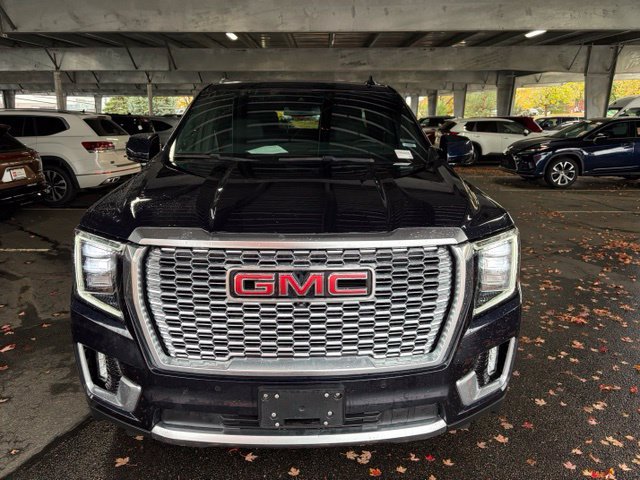 Used 2023 GMC Yukon Denali w/ LPO, Floor Liner Package AWD/4WD image 2