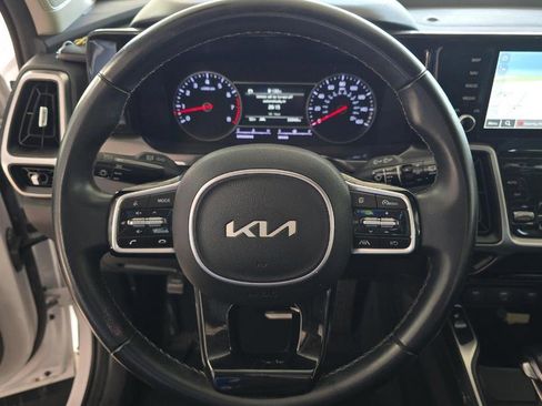 Used 2022 Kia Sorento S w/ Panoramic Sunroof Package FWD image 10