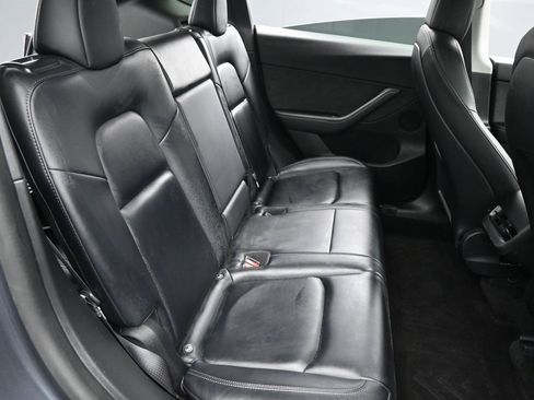 Used 2022 Tesla Model Y Performance image 32