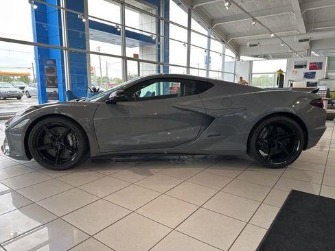 New 2025 Chevrolet Corvette E-Ray image 10
