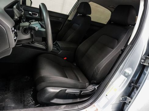 Used 2023 Honda Civic LX image 6