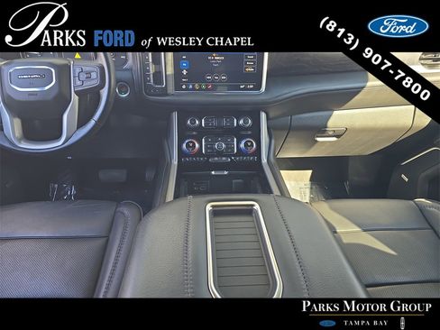 Used 2021 GMC Yukon Denali w/ LPO, Illumination Package image 13