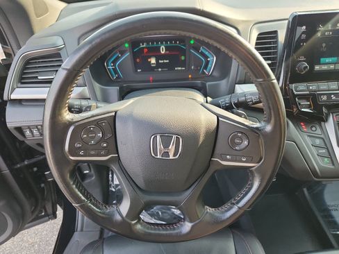 Certified 2023 Honda Odyssey Sport image 19