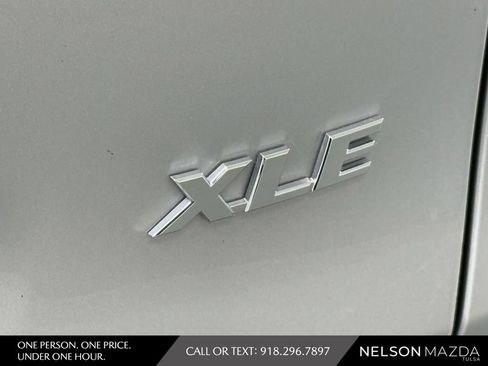 Used 2020 Toyota RAV4 XLE FWD image 17