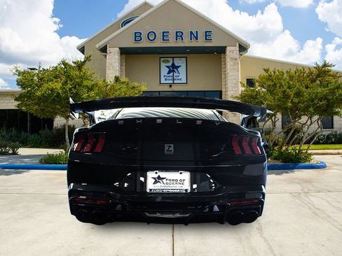 Used 2025 Ford Mustang GT Premium w/ GT Performance Package RWD image 3