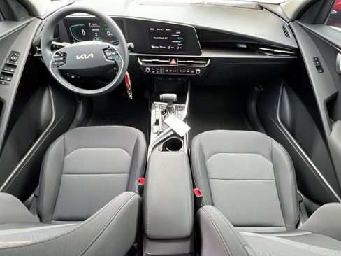 New 2026 Kia Niro LX FWD image 11