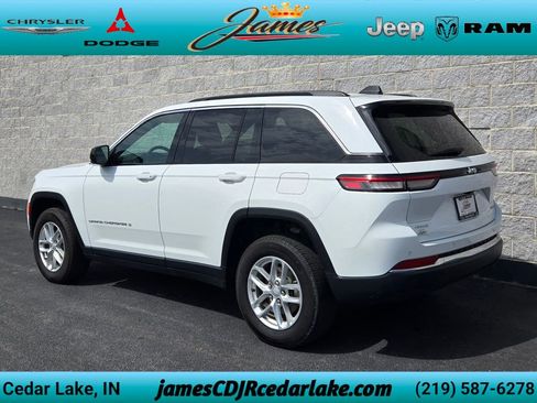 Used 2024 Jeep Grand Cherokee Laredo X w/ Luxury Tech Group I AWD/4WD image 3