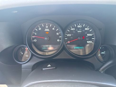 Used 2011 Chevrolet Silverado 1500 LS AWD/4WD image 19