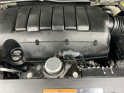 Used 2015 Buick Enclave Premium w/ Experience Buick Package FWD image 26