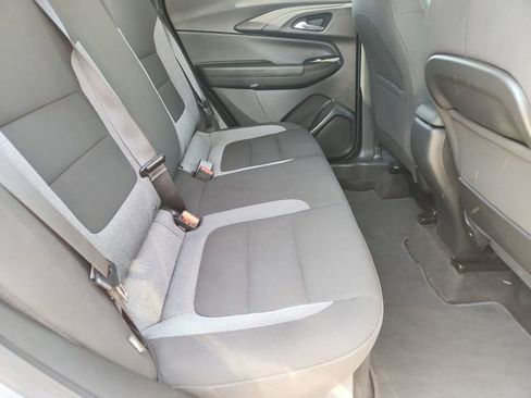 Used 2023 Chevrolet TrailBlazer LT FWD image 24