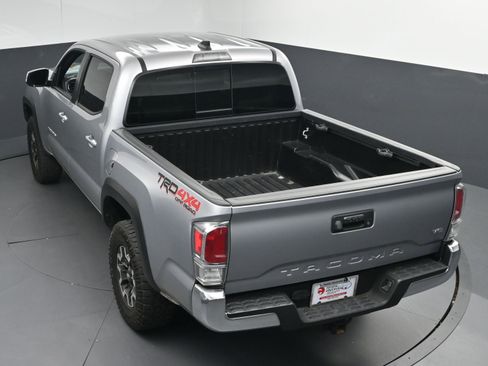 Certified 2021 Toyota Tacoma TRD Off-Road image 38
