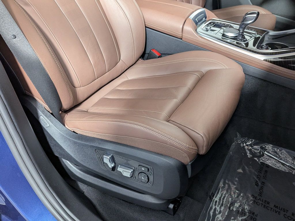 Used 2021 BMW X7 xDrive40i w/ Premium Package AWD/4WD image 27