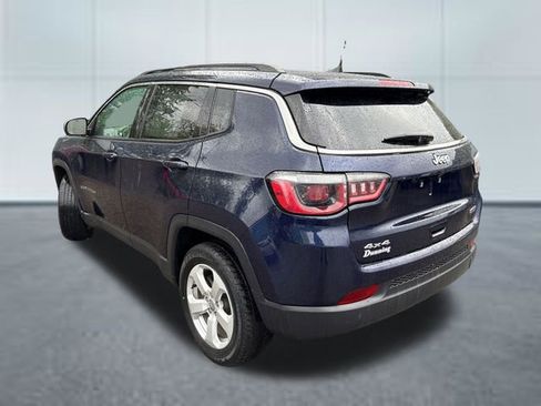 Used 2018 Jeep Compass Latitude w/ Popular Equipment Group AWD/4WD image 2