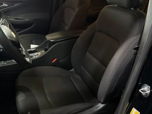 Used 2022 Chevrolet Malibu LT FWD image 5