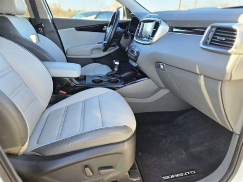 Used 2020 Kia Sorento SX image 8
