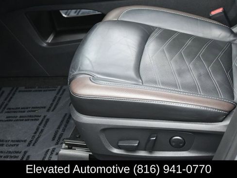 Used 2022 Nissan Pathfinder Platinum w/ Cargo Package AWD/4WD image 17