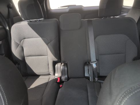 Used 2016 Ford Explorer XLT image 24