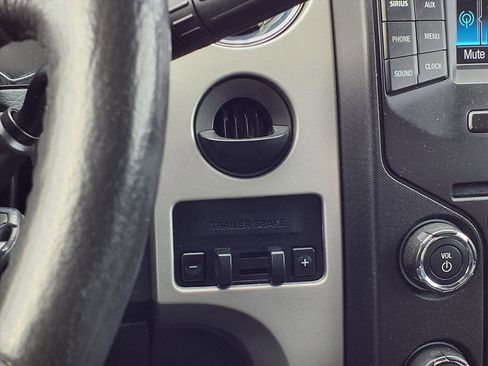 Used 2013 Ford F150 XLT w/ Luxury Equipment Group image 12