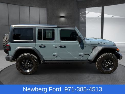 Used 2026 Jeep Wrangler Unlimited Sport AWD/4WD image 4