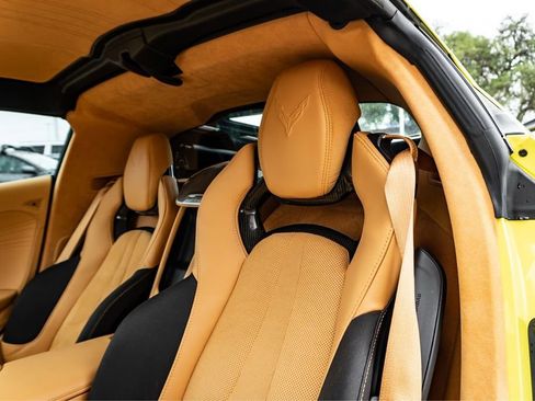 Used 2023 Chevrolet Corvette Z06 w/ Z07 Performance Package RWD image 18