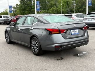 Used 2025 Nissan Altima 2.5 SV FWD video 3
