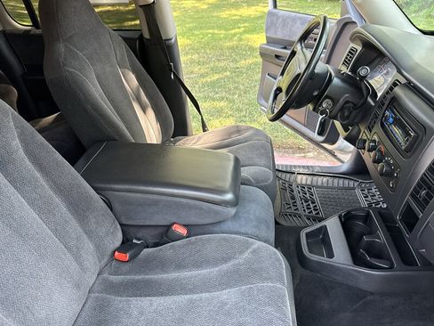 Used 2004 Dodge Dakota Sport w/ PWR Convenience Group AWD/4WD image 31